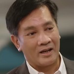 Tian's father is portrayed by the Thai actor Ton Jakkrit Ammarat (จักรกฤษณ์ อำมรัตน์).