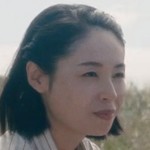 Haruki's mom is portrayed by a Japanese actress Ari Nishihara (西原亜希).