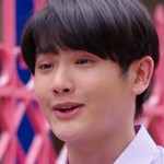 Mudaeng's friend is portrayed by the Thai actor Tiger Tanawat Hudchaleelaha (ไทเกอร์ ธนวัต หัชลีฬหา).