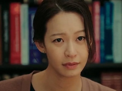Sung-suk is portrayed by the Korean actress Jung Ae-yeon (정애연).