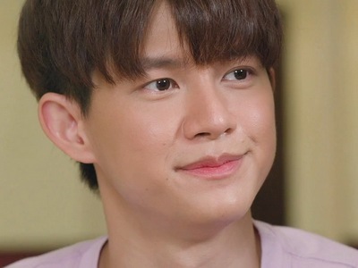 Pun is portrayed by the Thai actor Petch Jakkaphet Phiban.