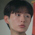 Jaeon's coworker is portrayed by Baek Ji Hoon (백지훈).