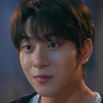 Seho is portrayed by Shin Yong Seok (신용석).