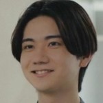 Mochizuki is portrayed by Japanese actor Masaki Himekomatsu (姫子松柾).