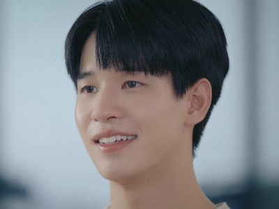 Than is portrayed by Thai actor Peter Paratthakorn Duangsawang (ปีเตอร์ ปรัตถกร ดวงสว่าง).