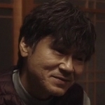 Mitsuomi's father is played by the actor Masahiro Komoto (甲本雅裕).