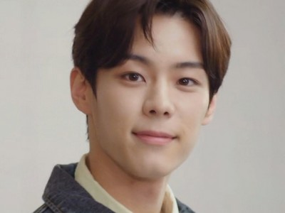 Jae Yoon is portrayed by the Korean actor Yoon Seo Bin (윤서빈).