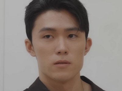 Ren is portrayed by Korean actor Tokuda Taisho (도쿠다 타이쇼).