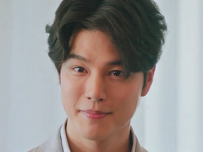 Sang Min is portrayed by Thai actor Choi Sang Min (최상민).