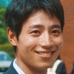 Hotta is portrayed by Japanese actor Kairi Shimizu (清水海李).