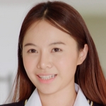 Geneva is played by the actress Minty Chuthikan Chawasathienphong (ชุติกาญจน์ ชวเสถียรพงศ์).