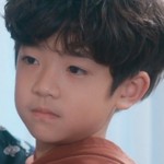 Xiao Zhou is portrayed by Taiwanese child actor.