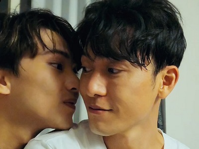 Bo Chun and Sato fall in love at first sight.