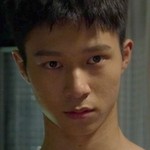 Chien Yu's brother is portrayed by the Taiwanese actor 李振浩 (Li Zhen Hao).
