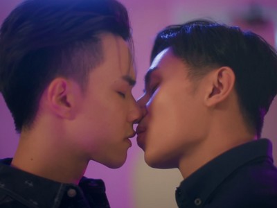 Jonathan and Xin Jia come close to kissing.