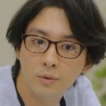 Ichikawa is portrayed by the Japanese actor Shu Watanabe (渡部秀).