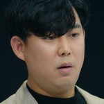 Sangin's manager is portrayed by a Korean actor.