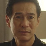 Phob's dad is portrayed by the Thai actor Jome Sukol Sasijulaka (โจม ศุกล ศศิจุลกะ).