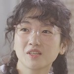 Da Eun is portrayed by Korean actress Hong Yu Ri (홍유리).