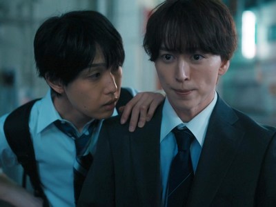 Kanade and Mashiro are friends.