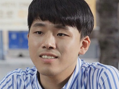 Yu-sang is portrayed by the Korean actor Lee Kang San (이강산).