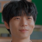 Geon Woo is portrayed by Go Kyeong (고경).
