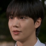Lee Hyun is portrayed by Im Young Min (임영민).