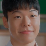 Won Ho is portrayed by Han Jong Kyu (한종규).