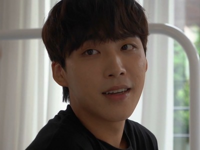 Ha-jun is portrayed by the Korean actor Bang Ji Hyun (방지현).