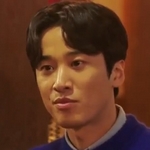 Min Soo is played by the actor Shin Woo Gyum (ВІаВџ░Ж▓И).
