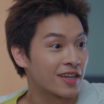 Hung Wei (洪暐) is a Taiwanese actor. He is born on May 17, 2000.