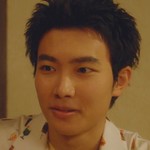 Kenzo is portrayed by Japanese actress Kento Yamada (山田健人).