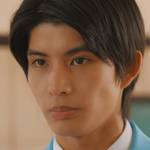 Akaike is portrayed by Japanese actor Totaro (柊太朗).