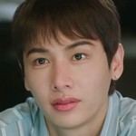 Gun Atthaphan Phunsawat (กัน อรรถพันธ์ พูลสวัสดิ์) is a Thai actor. He is born on October 4, 1993.
