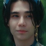 Jeff Satur (เจฟ ซาเตอร์) is a Thai actor. He is born on March 6, 1995.