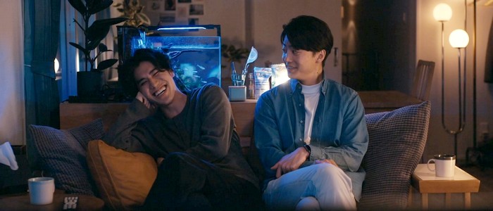 The Boy and I Who Will Break Up in 100 Days is a Japanese BL series about a couple who becomes the subject of a documentary. A film crew follows them around and captures footage of their relationship.