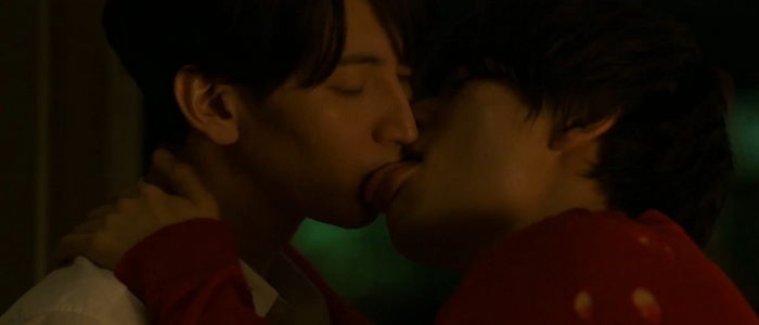 Imagase uses a lot of tongue during his kisses with Kyouichi.