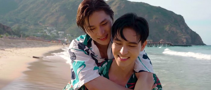 Fireworks in the Deep is a Vietnamese BL short movie about a couple who first met on a beach. Their busy work schedules have kept them apart. Now, they reunite for another romantic getaway.