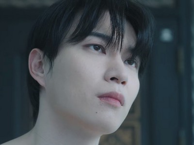 Junwoo is portrayed by Korean actor Jo Tae Seop (조태섭).