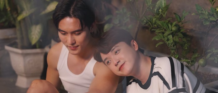 The Nice Before Blossom is a Vietnamese BL short movie about a couple before the holidays. The lead is struggling financially, but he keeps it a secret from his boyfriend.
