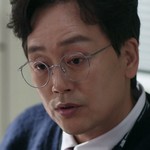 Director Tak is portrayed by Kim Jung Tae (김정태).