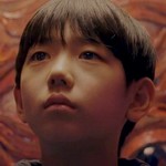 Young Chaeha is portrayed by a Korean actor.
