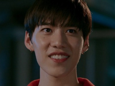 Titi is portrayed by Thai actor PP Krit Amnuaydechkorn (พีพี กฤษฏ์ อำนวยเดชกร).