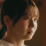 Naoya's mother is portrayed by Erika Denya (傳谷英里香).