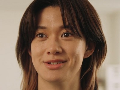 Naoya is portrayed by Japanese actor Fuminori Ogawa (小川史記).