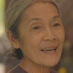 Dang's grandmother is portrayed by the Vietnamese actress Thanh Hien.