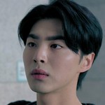 Jigwi's ex is portrayed by a Korean actor.