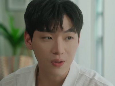 Seongjae is portrayed by Korean actor Yoon Ki Su (윤기수).