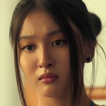 Pie is portrayed by the Thai actress View Benyapa Jeenprasom (วิว เบญญาภา จีนประสม).