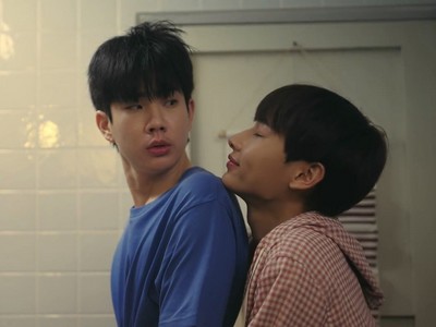 Ryan and Jay are a couple.